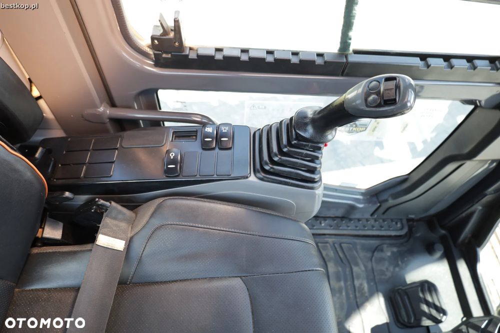 Doosan DX225LC-7 - 22