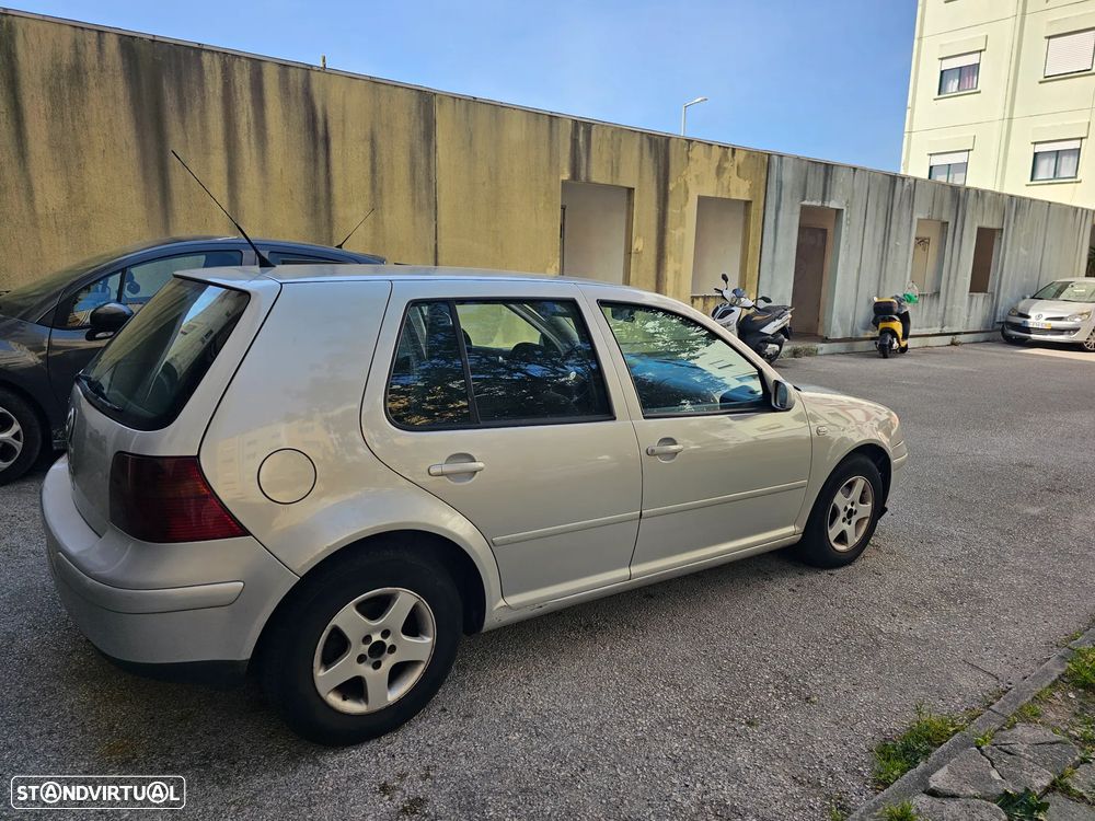 VW Golf 1.4i 25 Anos - 10