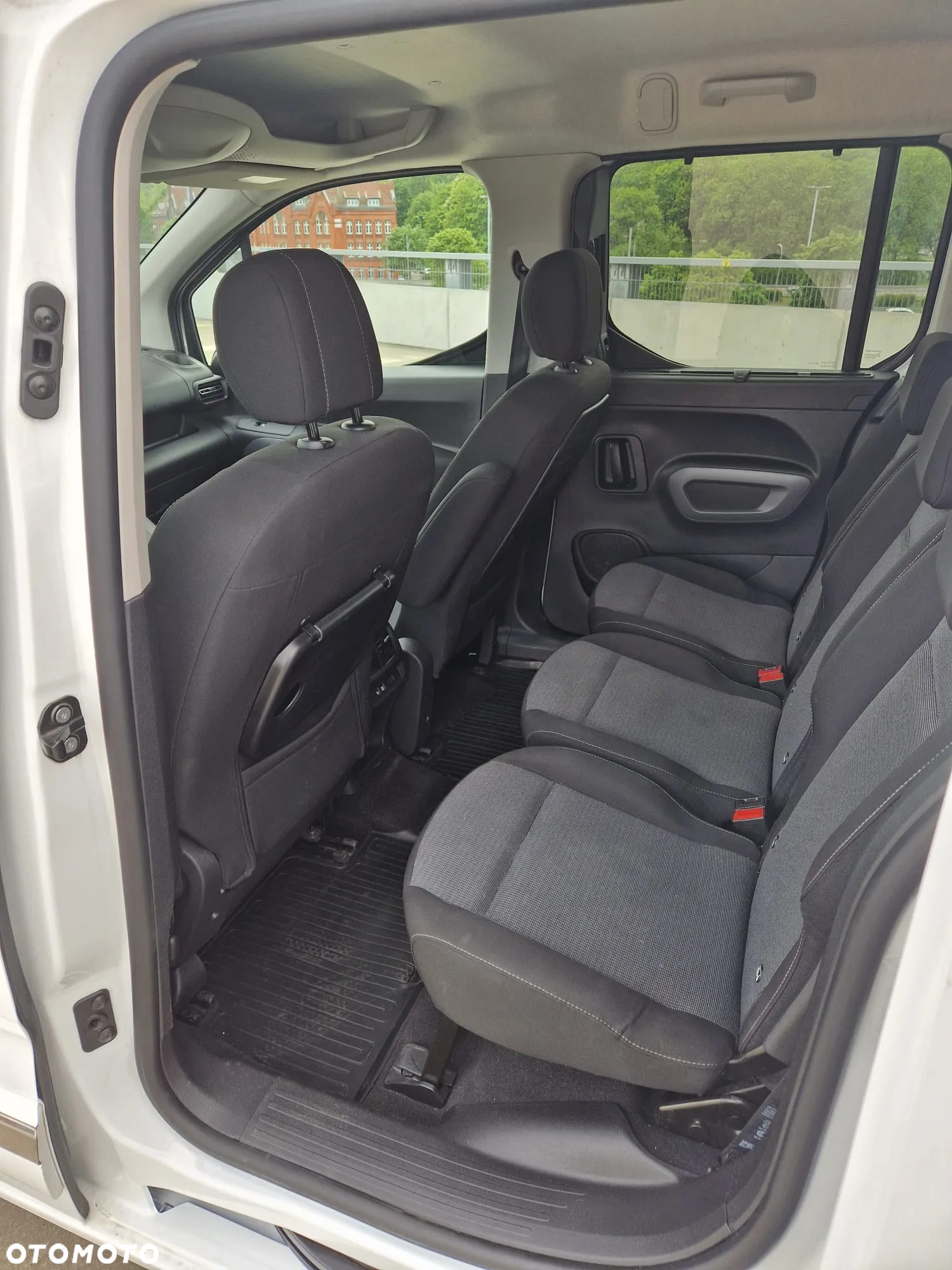 Toyota Proace City Verso 1.5 D-4D Family - 11