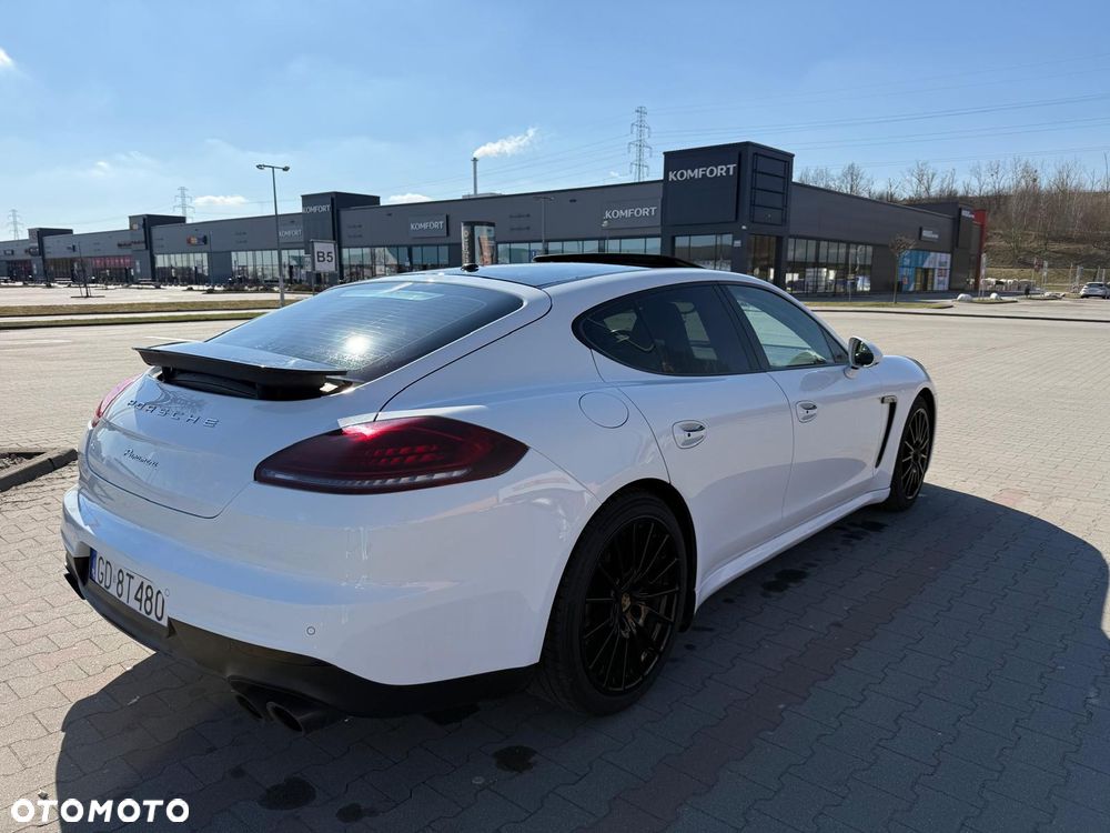 Porsche Panamera - 7