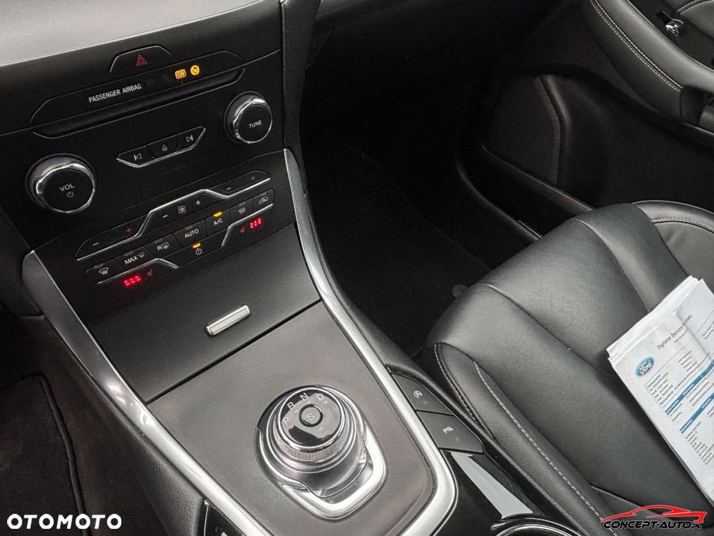 Ford S-Max - 35