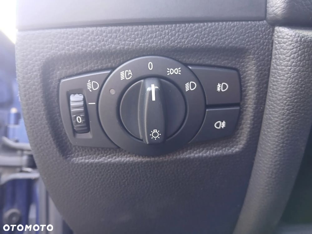 BMW Seria 1 120i Edition Sport - 26