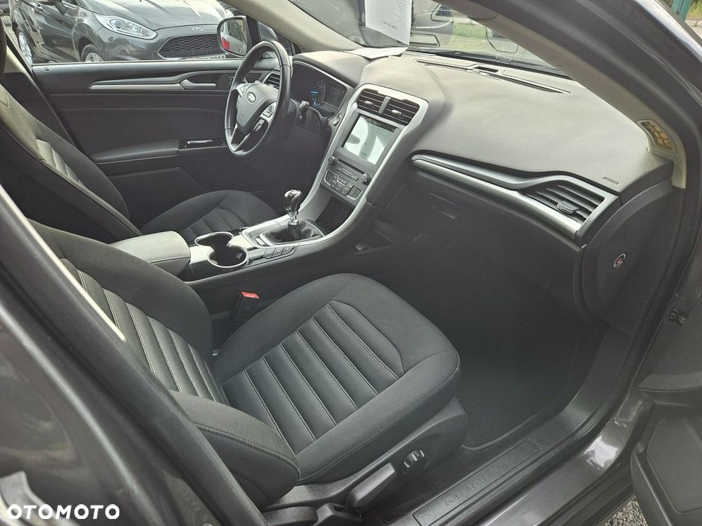 Ford Mondeo - 19