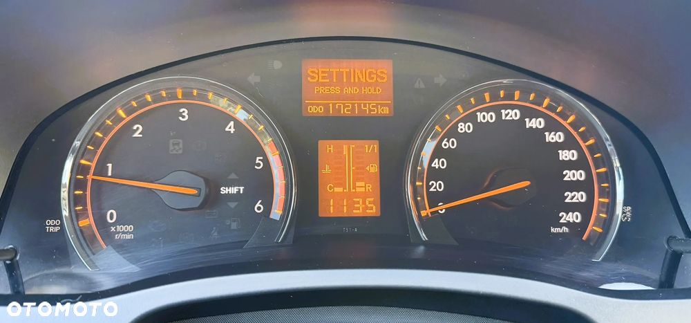 Toyota Avensis 2.0 D-4D Premium - 9