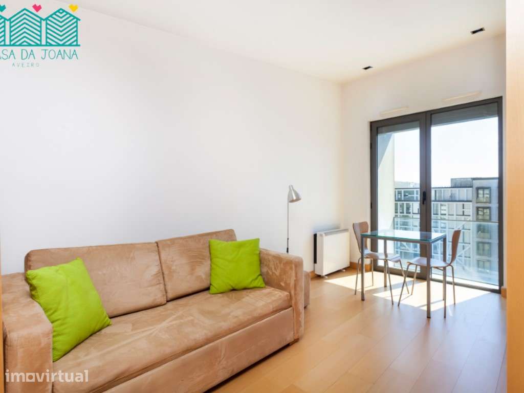 Apartamento T0 com Lugar de Garagem no Porto - Grande imagem: 4/24