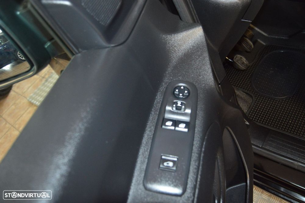 Peugeot Partner 1.5 BlueHDi Asphalt Longa - 26