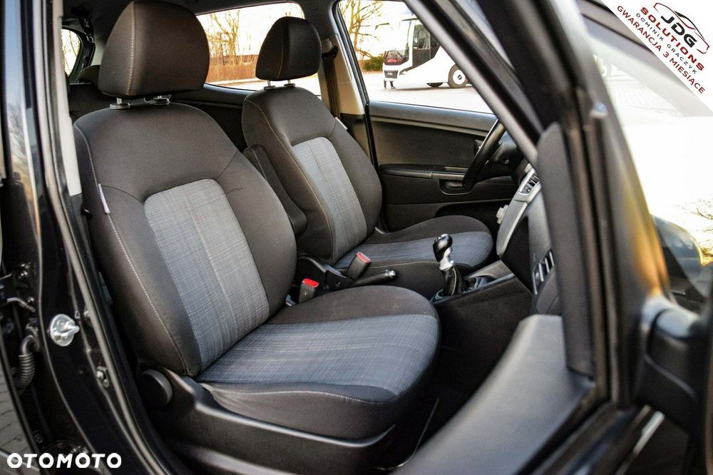 Kia Venga 1.4 CRDi 90 ISG Edition 7 - 31