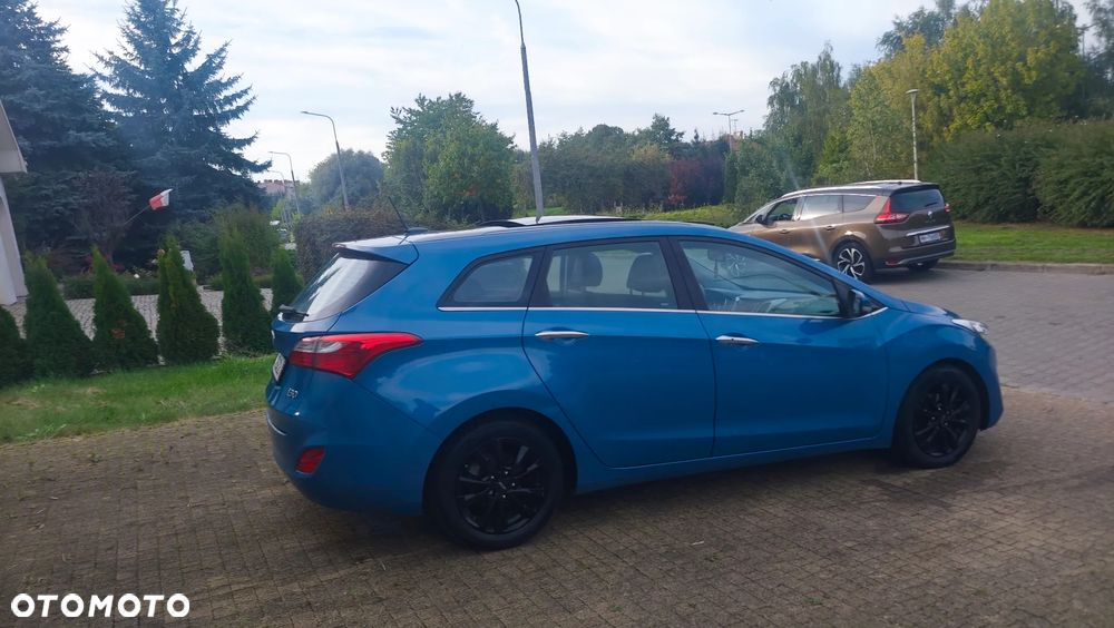 Hyundai i30 1.6 CRDi Premium - 39