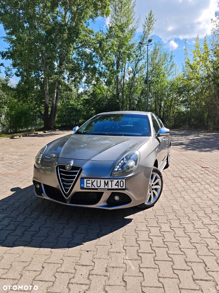 Alfa Romeo Giulietta 2.0 JTDM Distinctive - 1