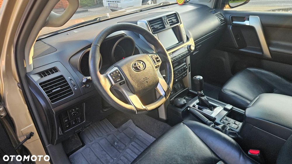 Toyota Land Cruiser LC 3.0 D-4D Prestige - 9