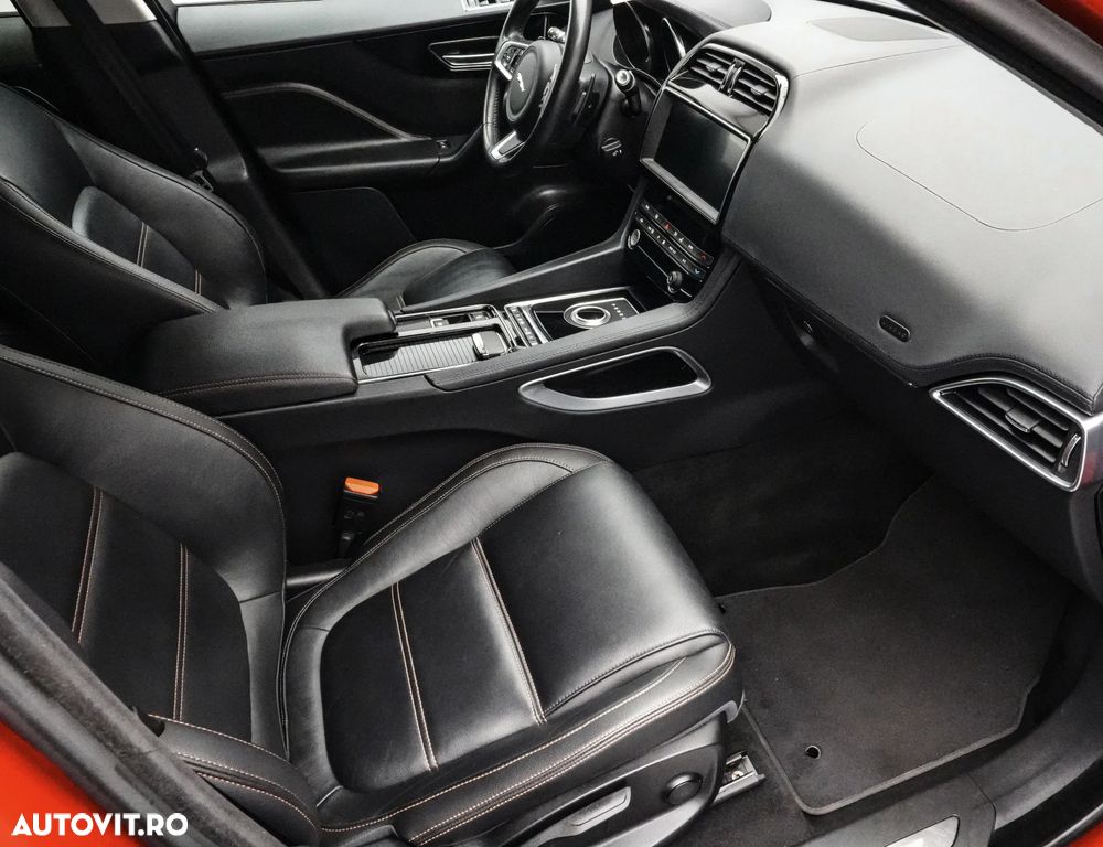 Jaguar F-Pace 20d Aut. Prestige - 13
