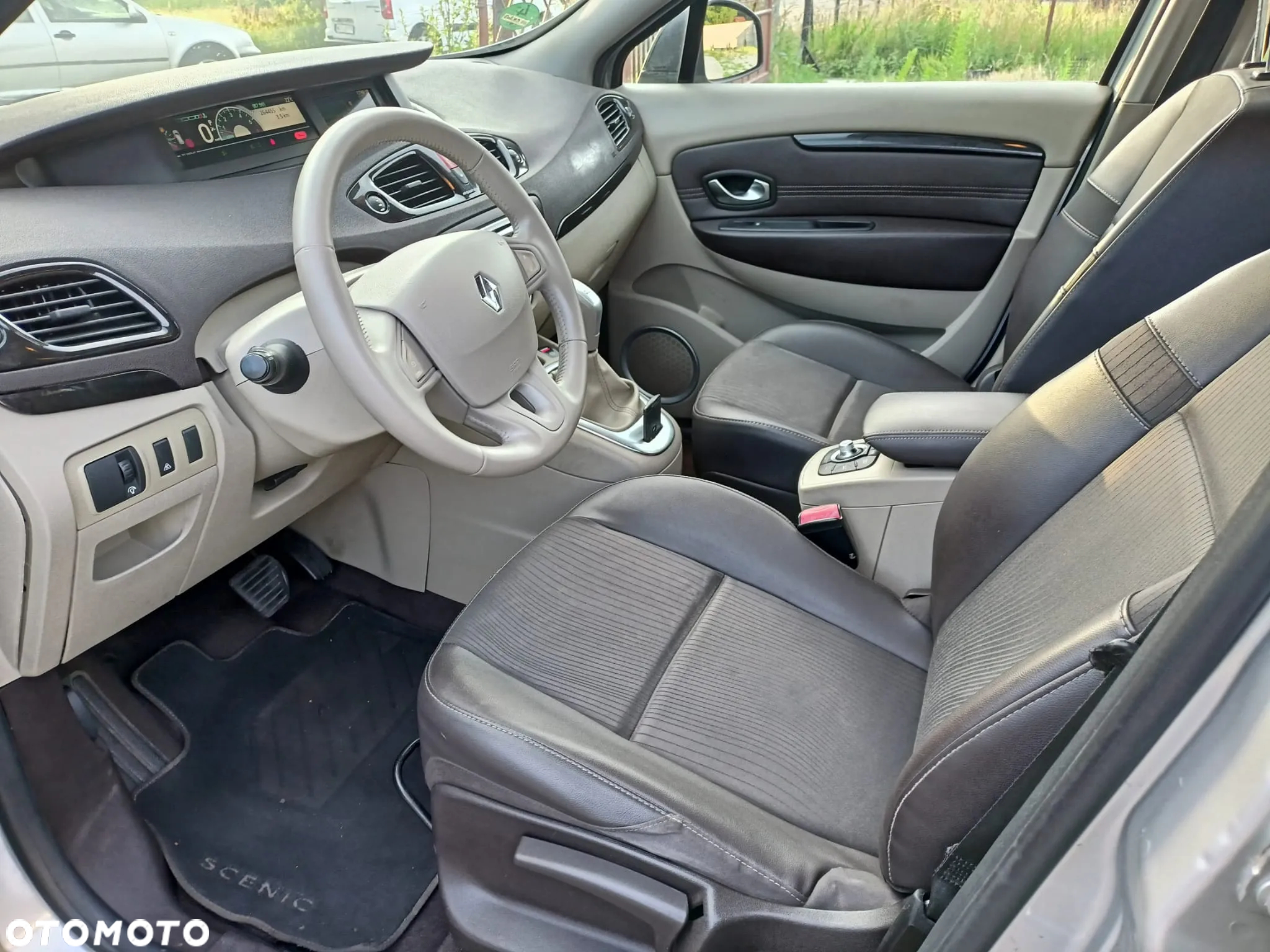 Renault Grand Scenic dCi 150 FAP Luxe - 19