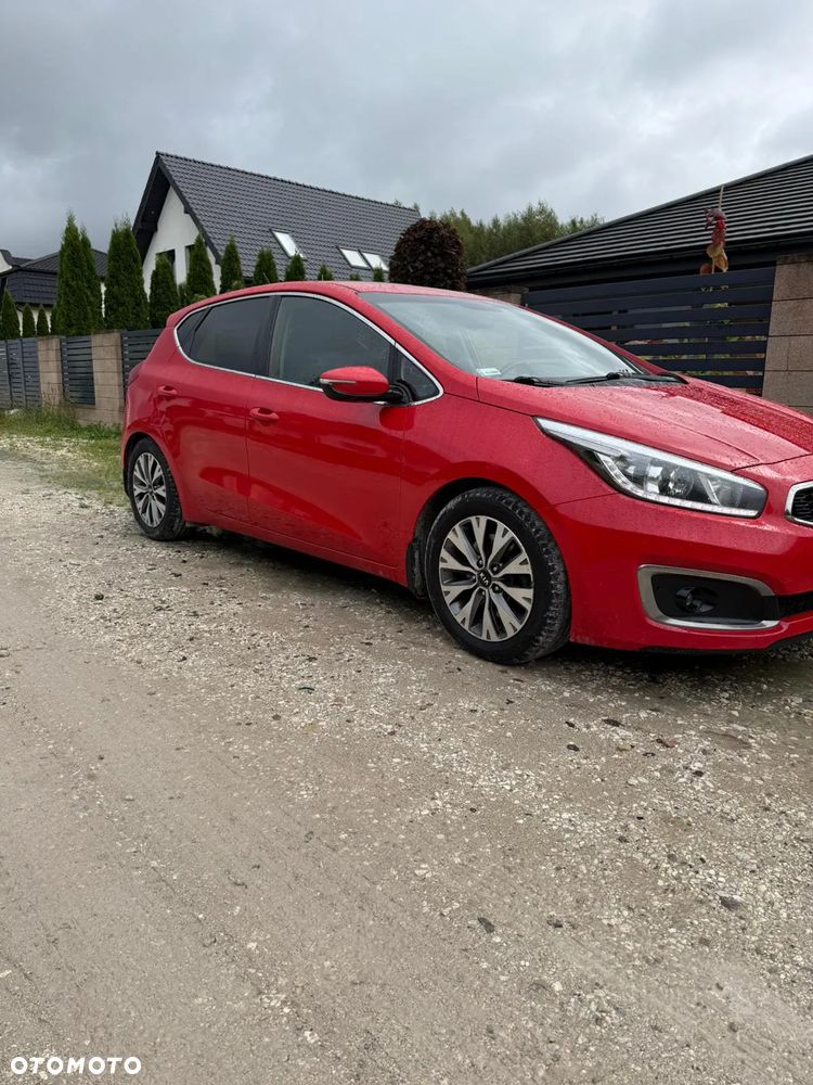 Kia Ceed Cee'd 1.6 GDI L Business Line - 4