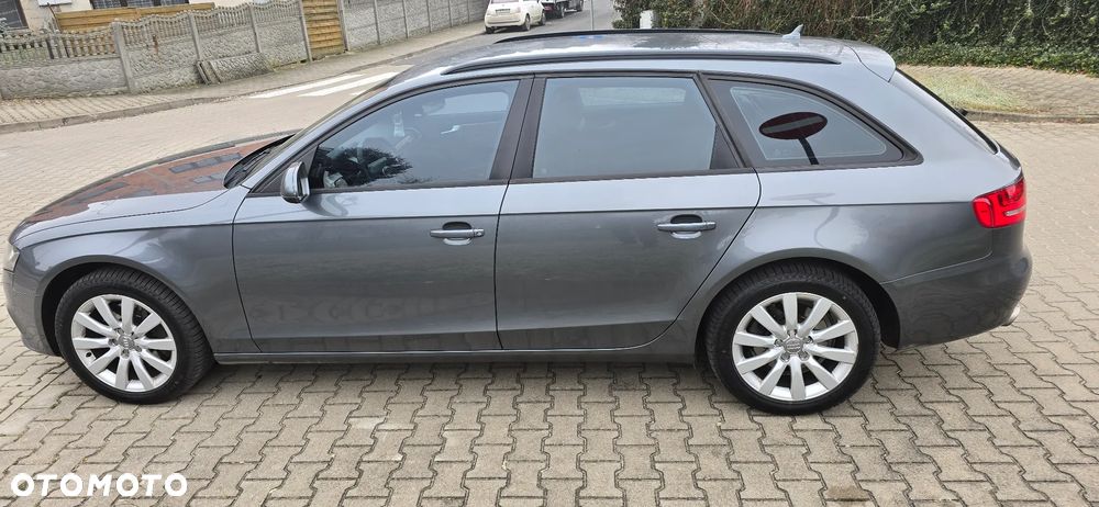 Audi A4 Avant 3.0 TDI Quattro S tronic - 8