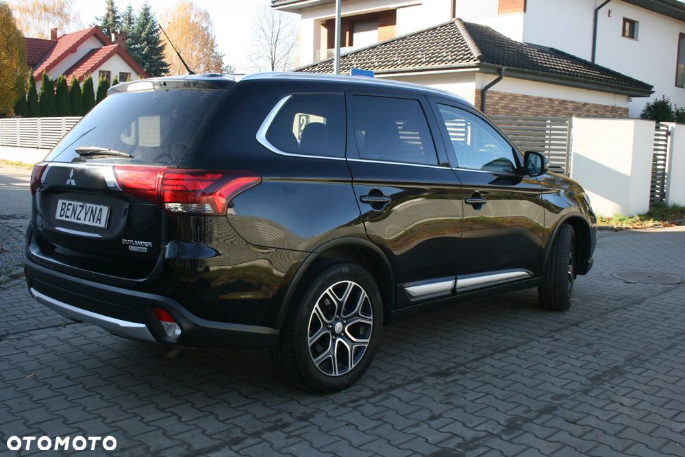 Mitsubishi Outlander - 33