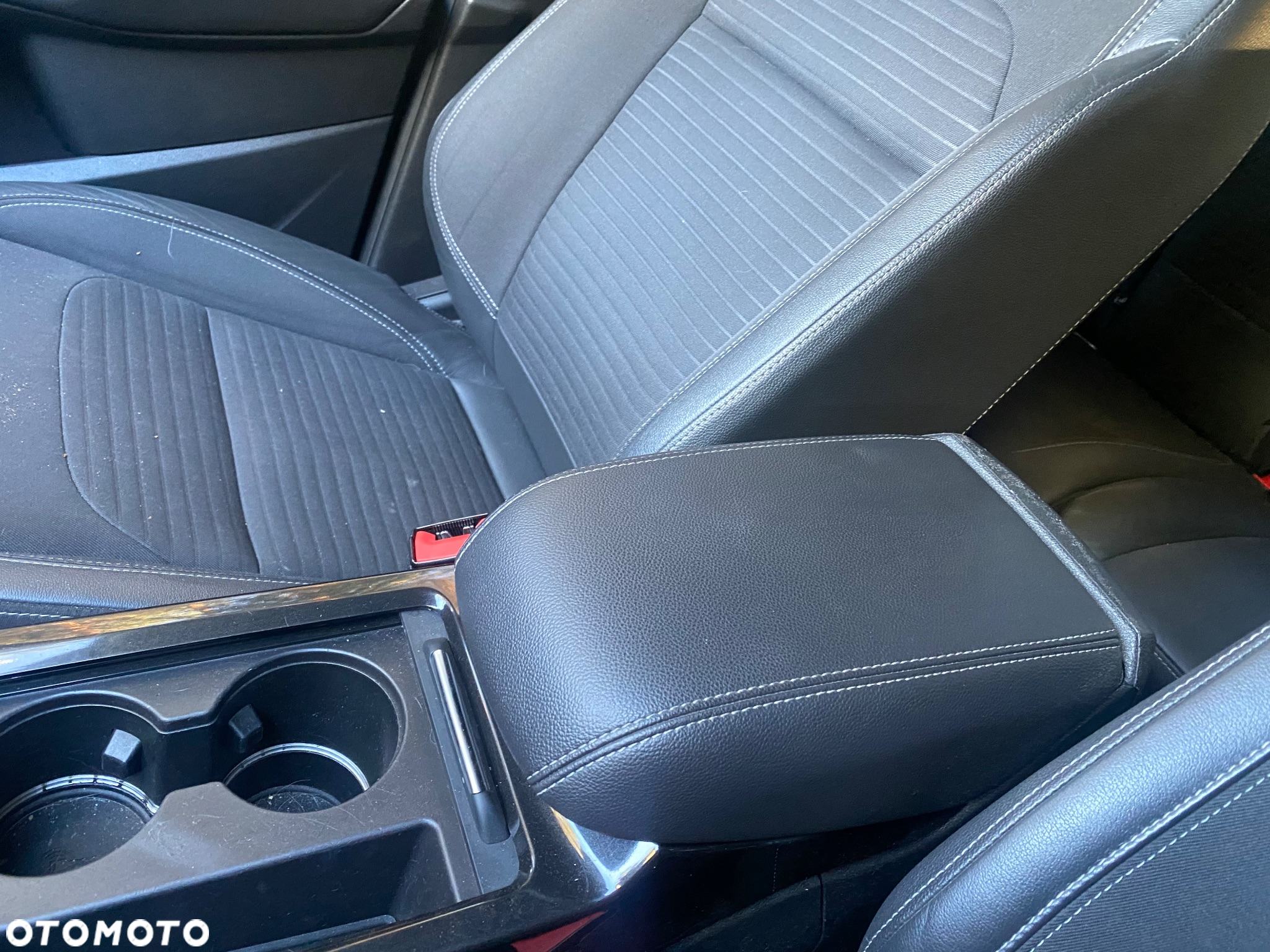 Ford Kuga 1.5 EcoBoost FWD Titanium ASS GPF - 30