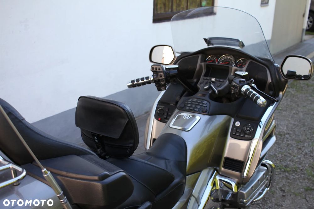 Honda GL - 10