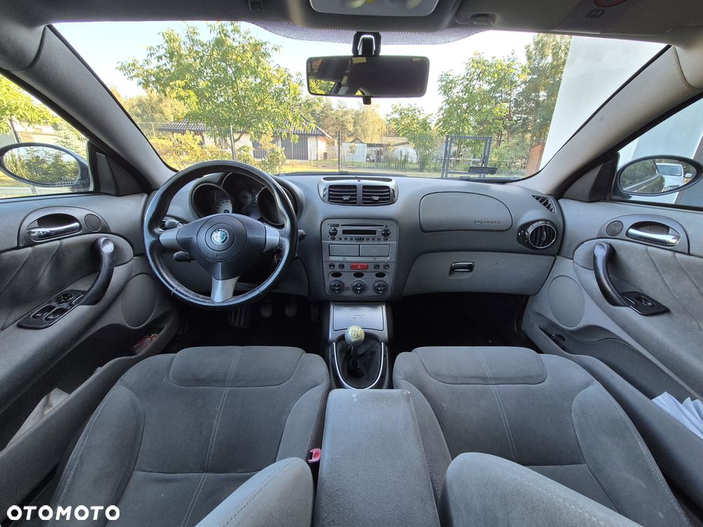 Alfa Romeo GT 1.8TS Impression - 13