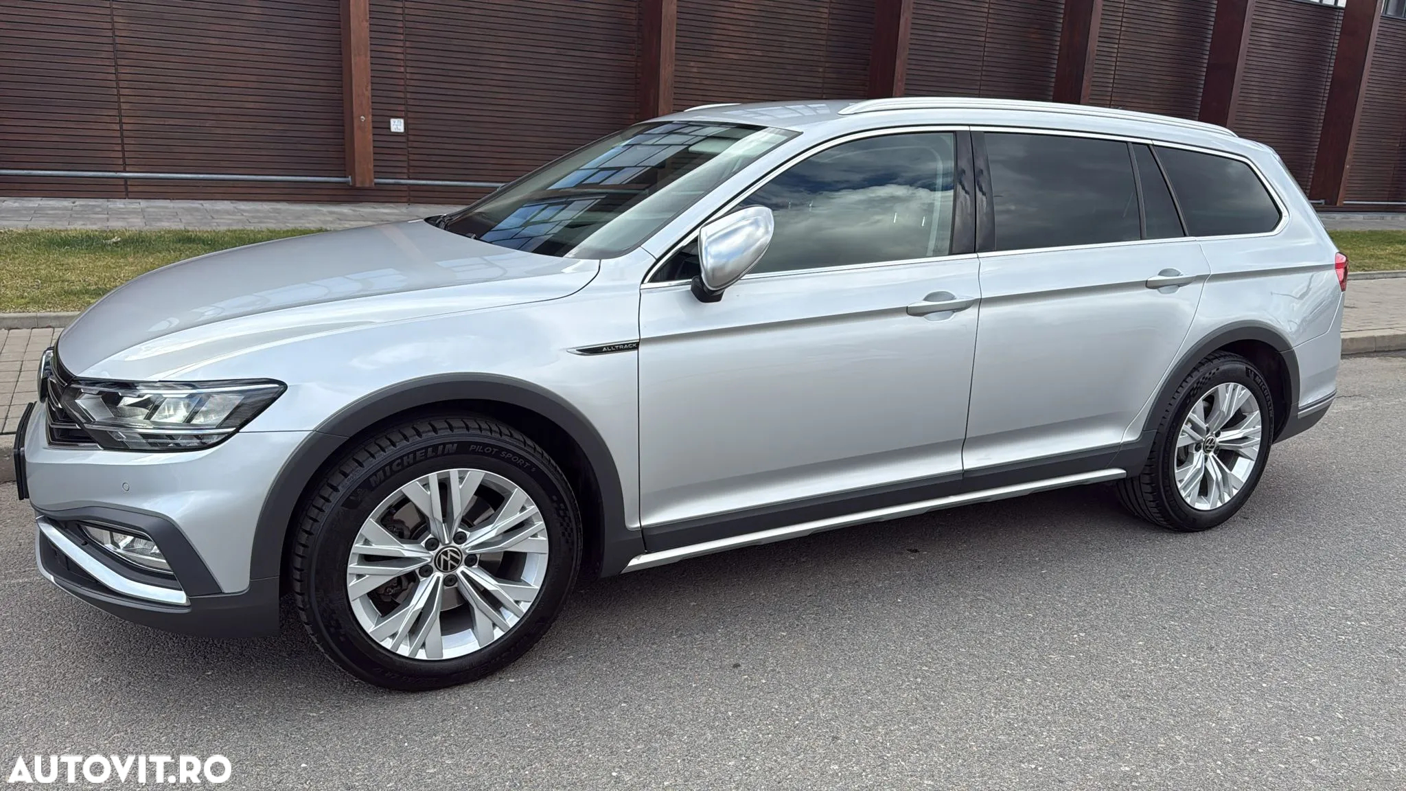 Volkswagen Passat Alltrack 2.0 TDI DSG 4Motion - 3
