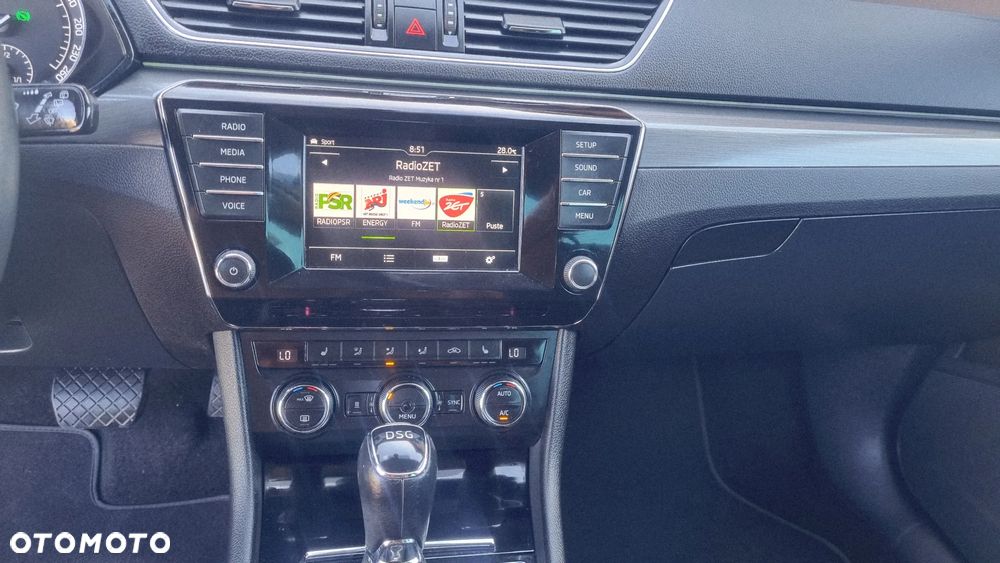 Skoda Superb 2.0 TDI DSG Premium Edition - 19