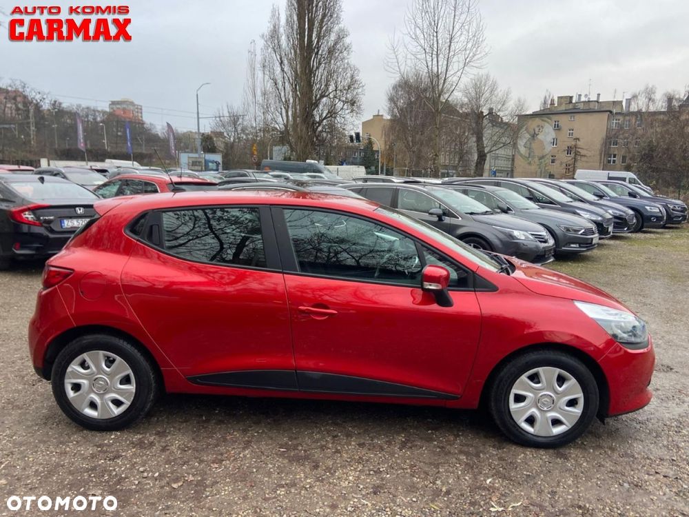 Renault Clio 1.2 16V Limited - 10