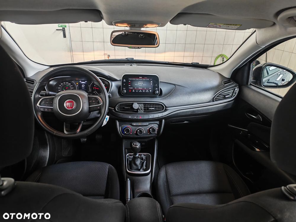 Fiat Tipo 1.4 T-Jet Easy - 12