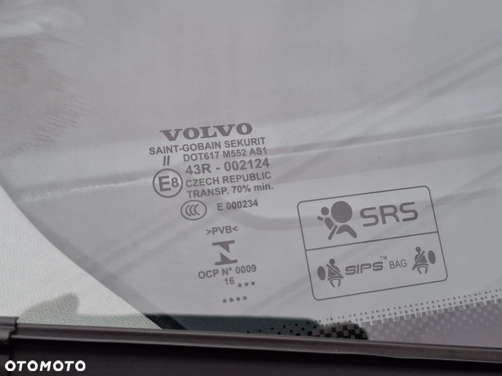 Volvo XC 60 D3 Drive-E R-Design Kinetic - 23