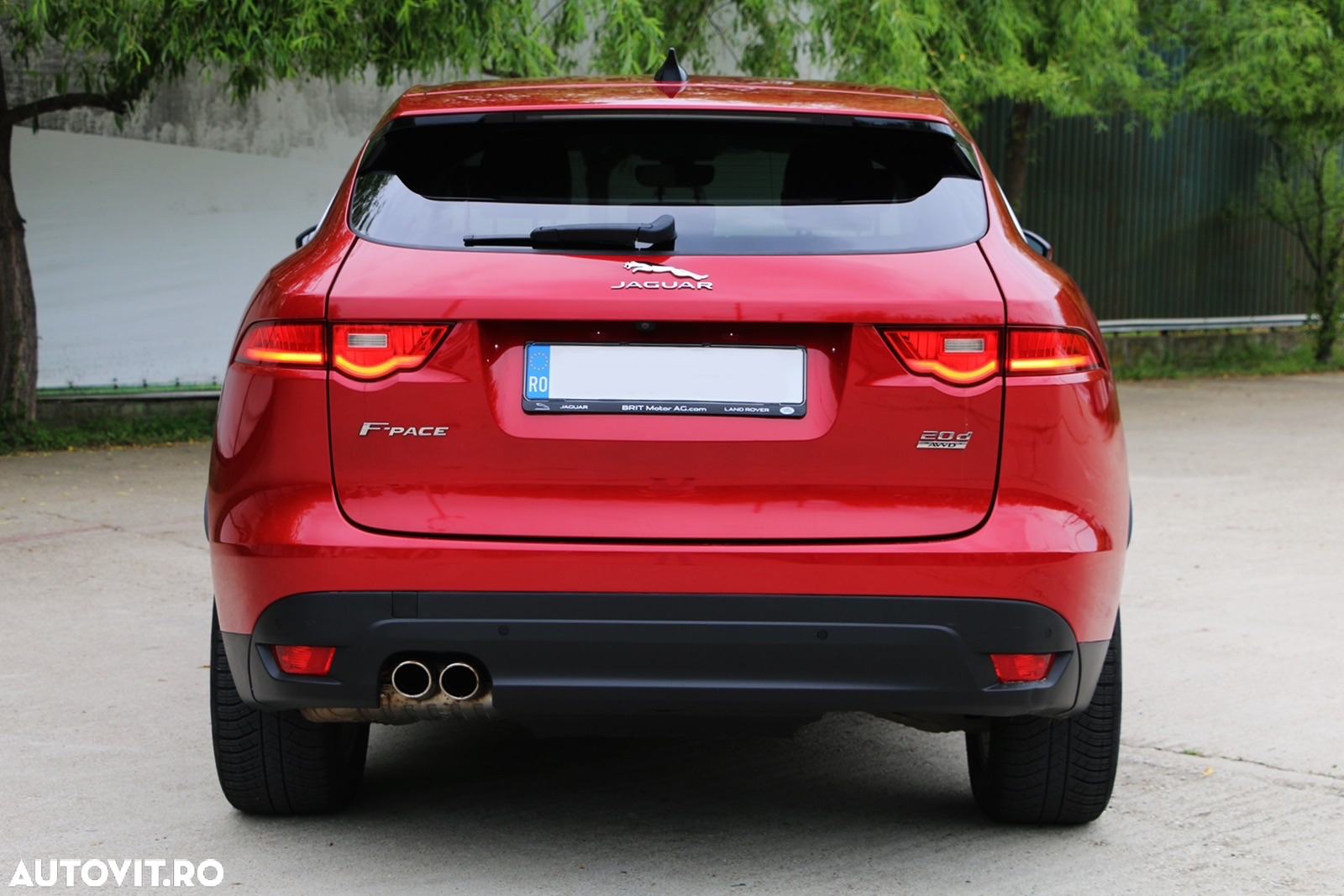 Jaguar F-Pace 20d AWD Pure - 17