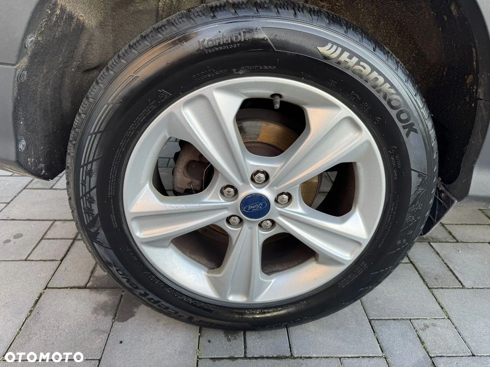 Ford Kuga 1.6 EcoBoost 2x4 Titanium - 18