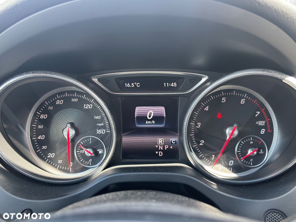 Mercedes-Benz CLA 250 7G-DCT UrbanStyle Edition - 16