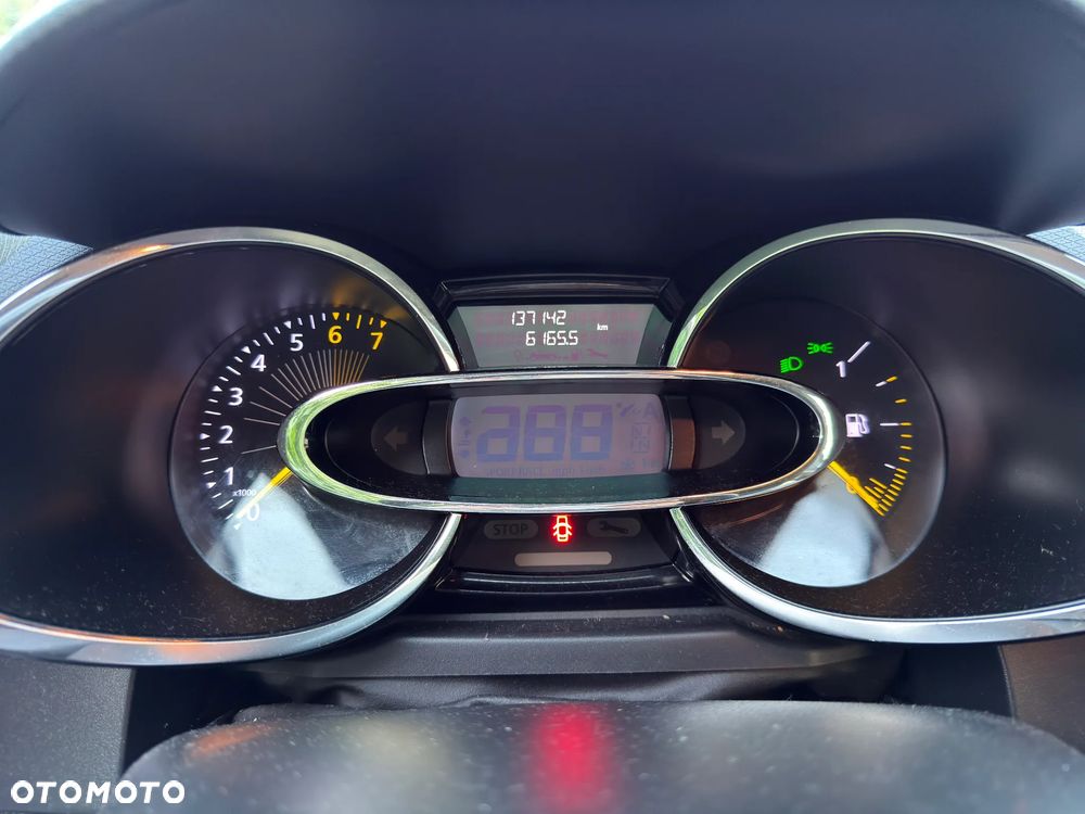 Renault Clio 1.2 16V Zen - 13