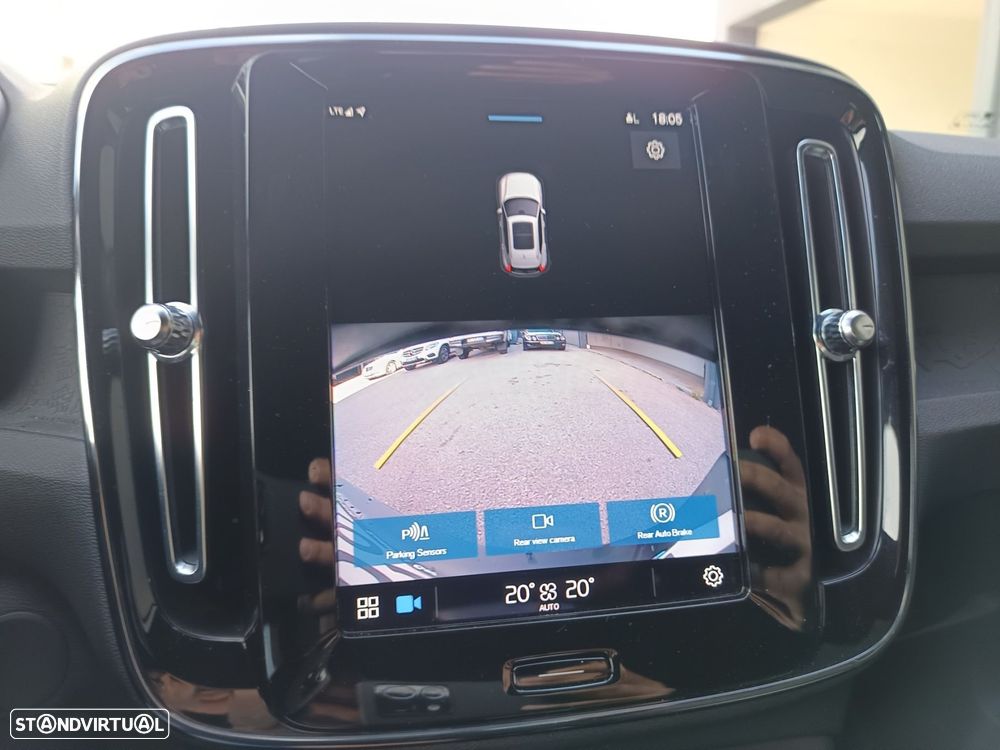 Volvo XC 40 Recharge Core - 15