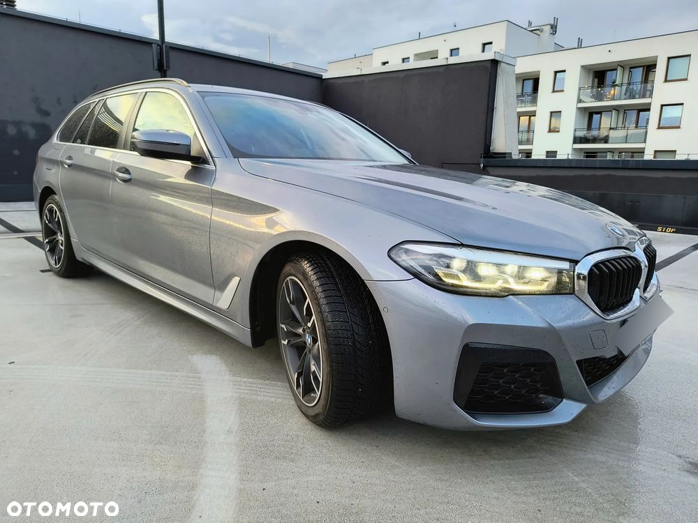 BMW Seria 5 520d xDrive - 7