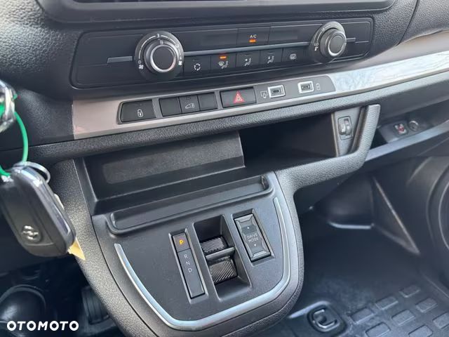 Opel Vivaro Furgon XL 150KM AT8 - 13