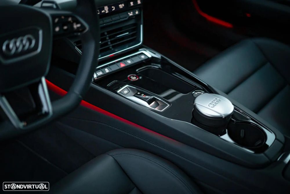 Audi e-tron GT quattro - 14