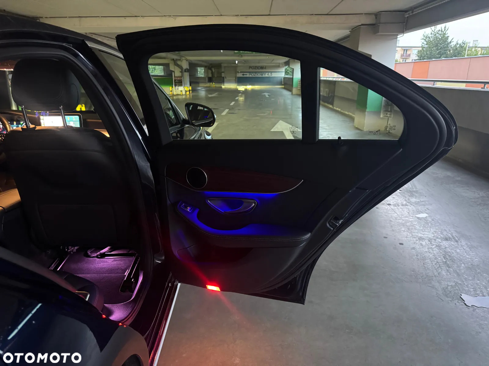Mercedes-Benz Klasa C 200 d 9G-TRONIC - 25