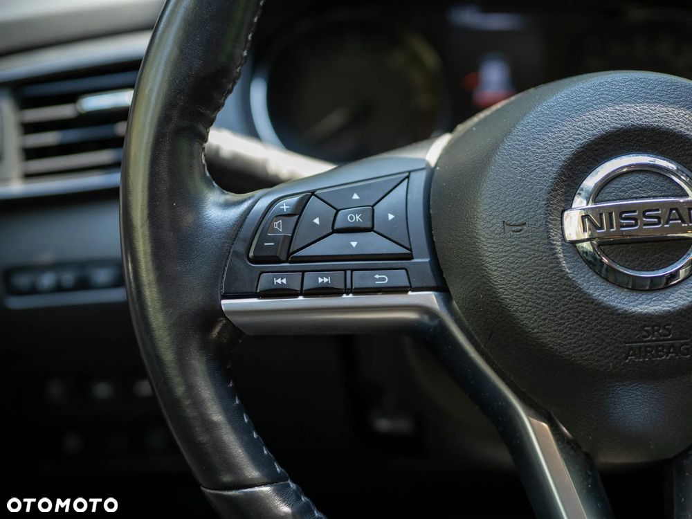 Nissan X-Trail 2.0 dCi Tekna 4WD Xtronic - 20