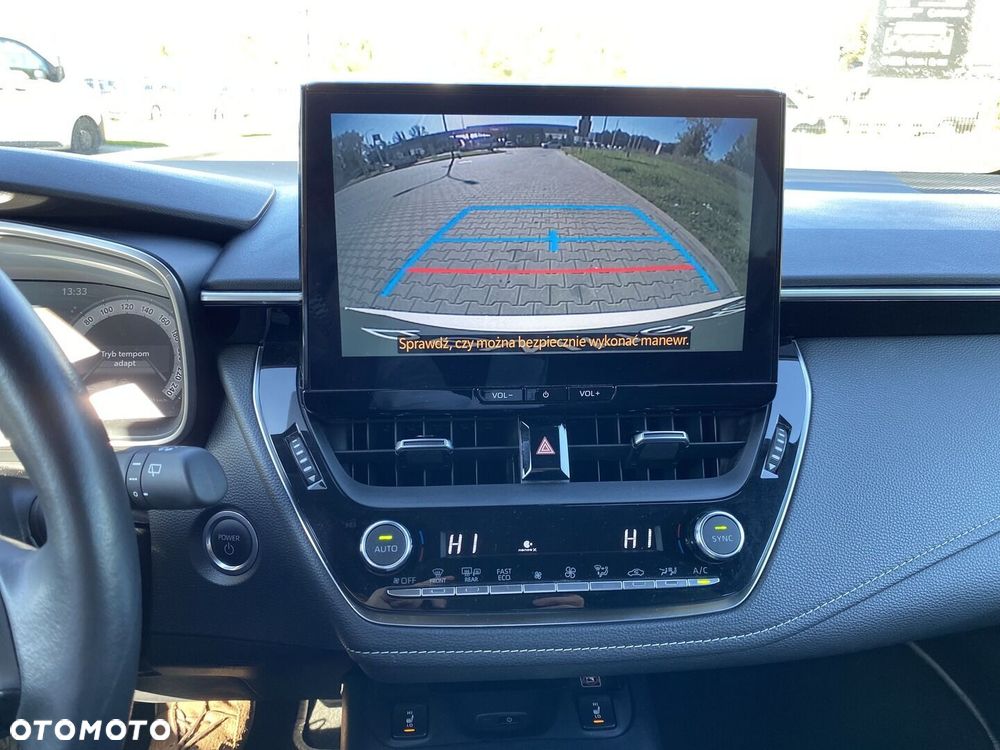 Toyota Corolla 1.8 Hybrid Style - 18
