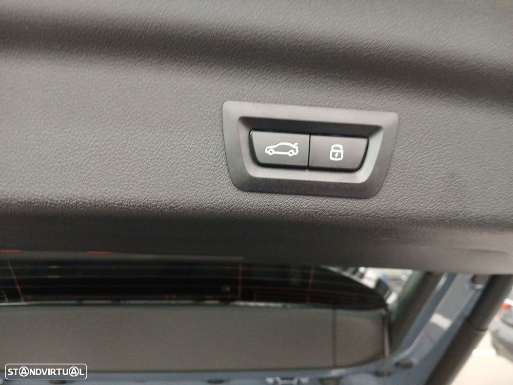 BMW x1 xDrive25e Pack Desportivo M - 28