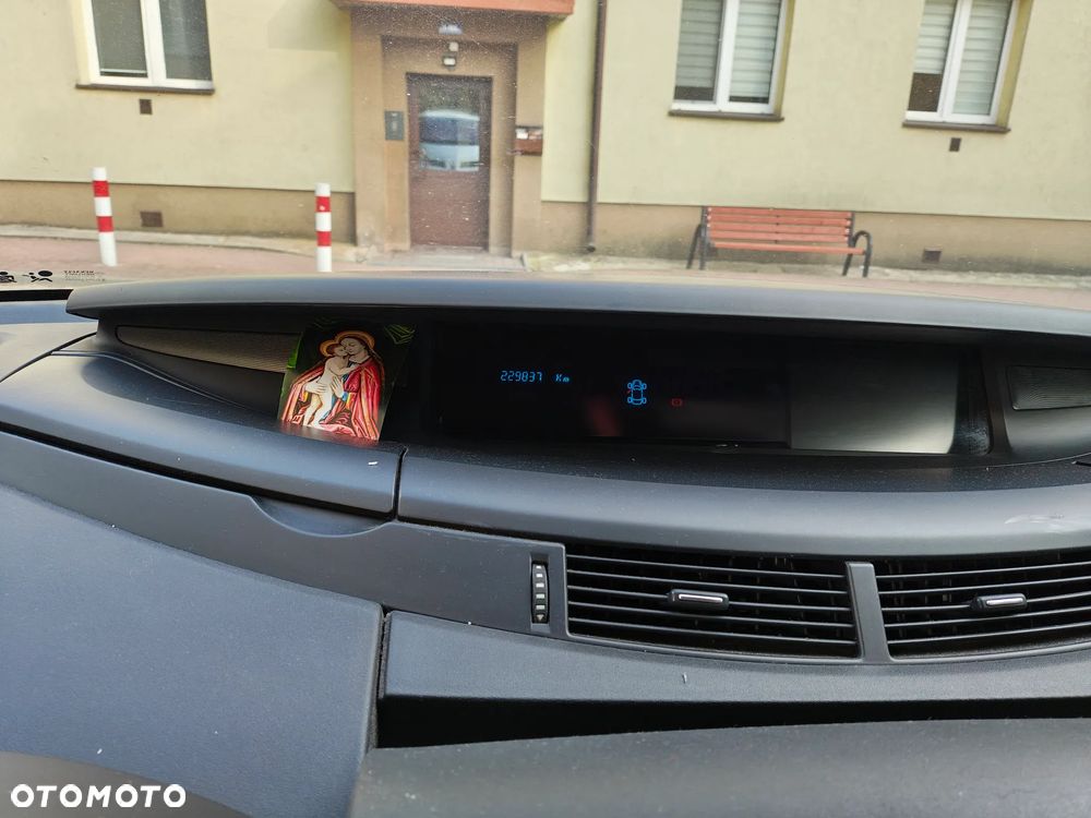 Renault Grand Espace 2.0 dCi FAP Initiale - 40