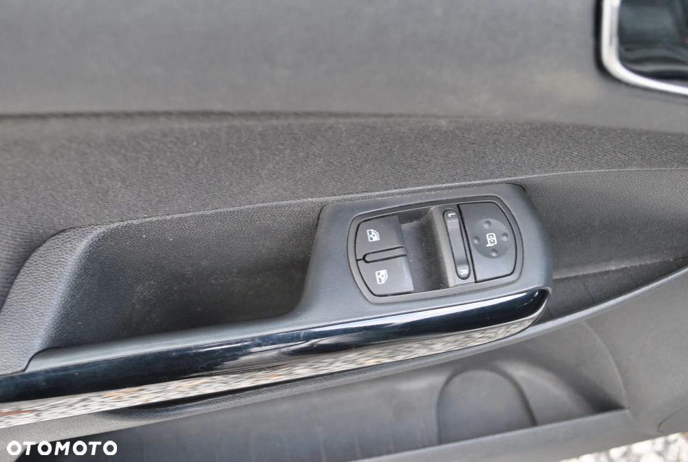 Opel Corsa 1.2 16V Enjoy - 15