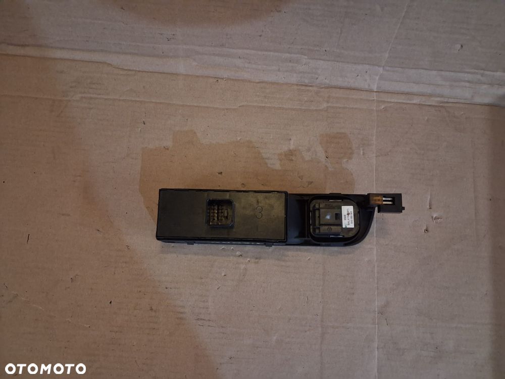 Panel szyb przełączniki VW TIGUAN 5K0959565  OE - 2
