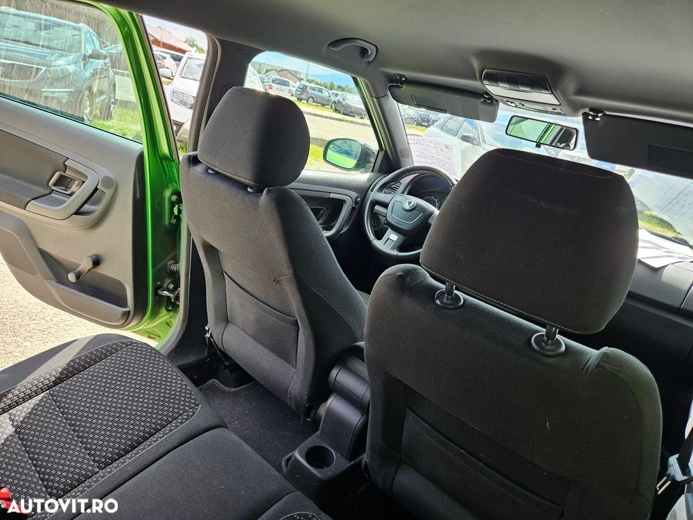 Skoda Fabia 1.4 TSI DSG RS - 14
