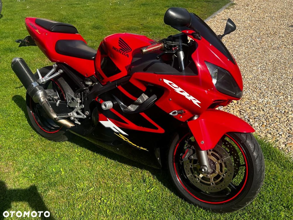 Honda CBR - 1