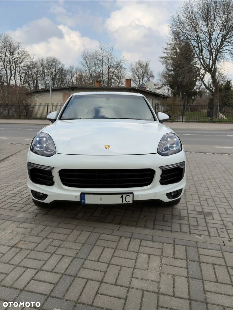 Porsche Cayenne - 5