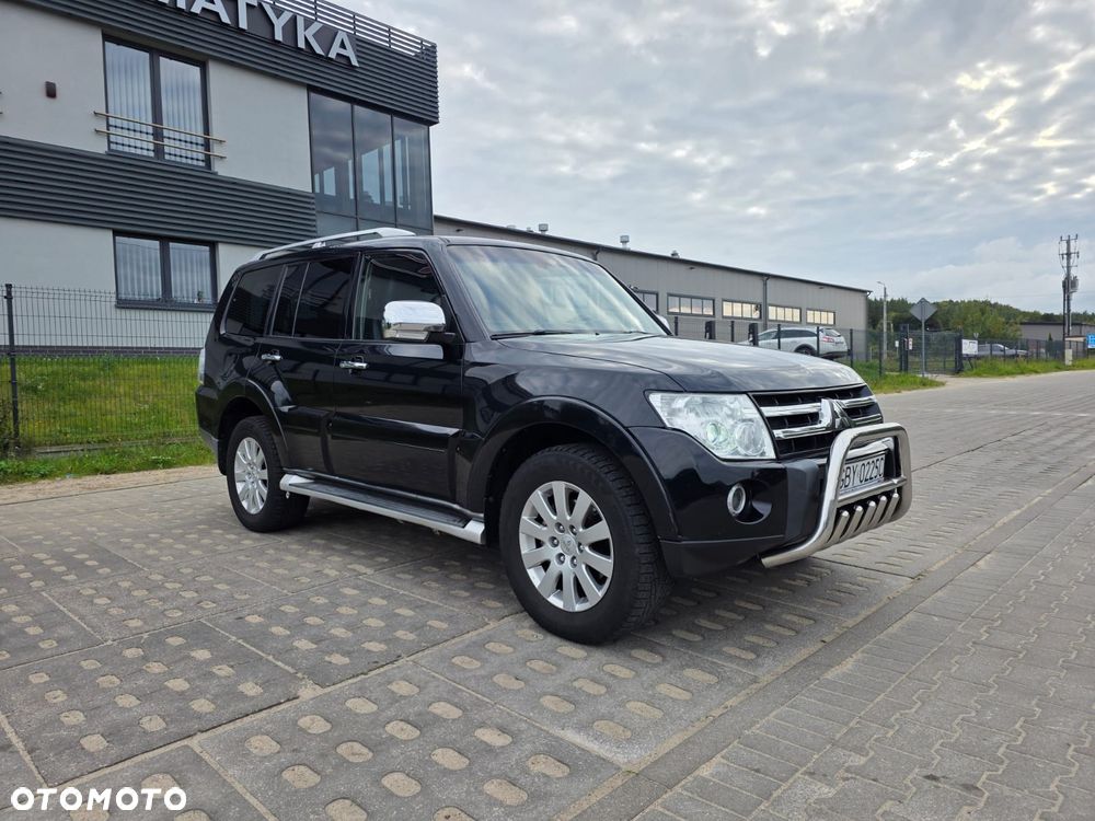 Mitsubishi Pajero - 4