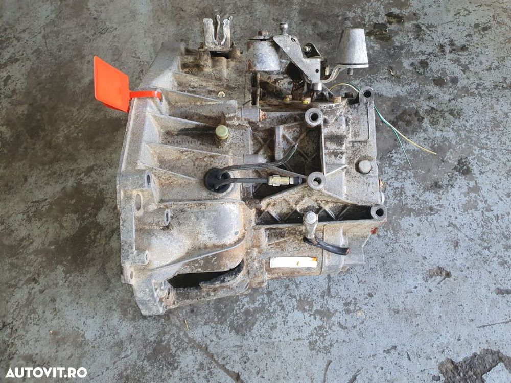 CUTIE VITEZE MANUALA 1.3 TCE RENAULT MEGANE 4 6TR. - 2