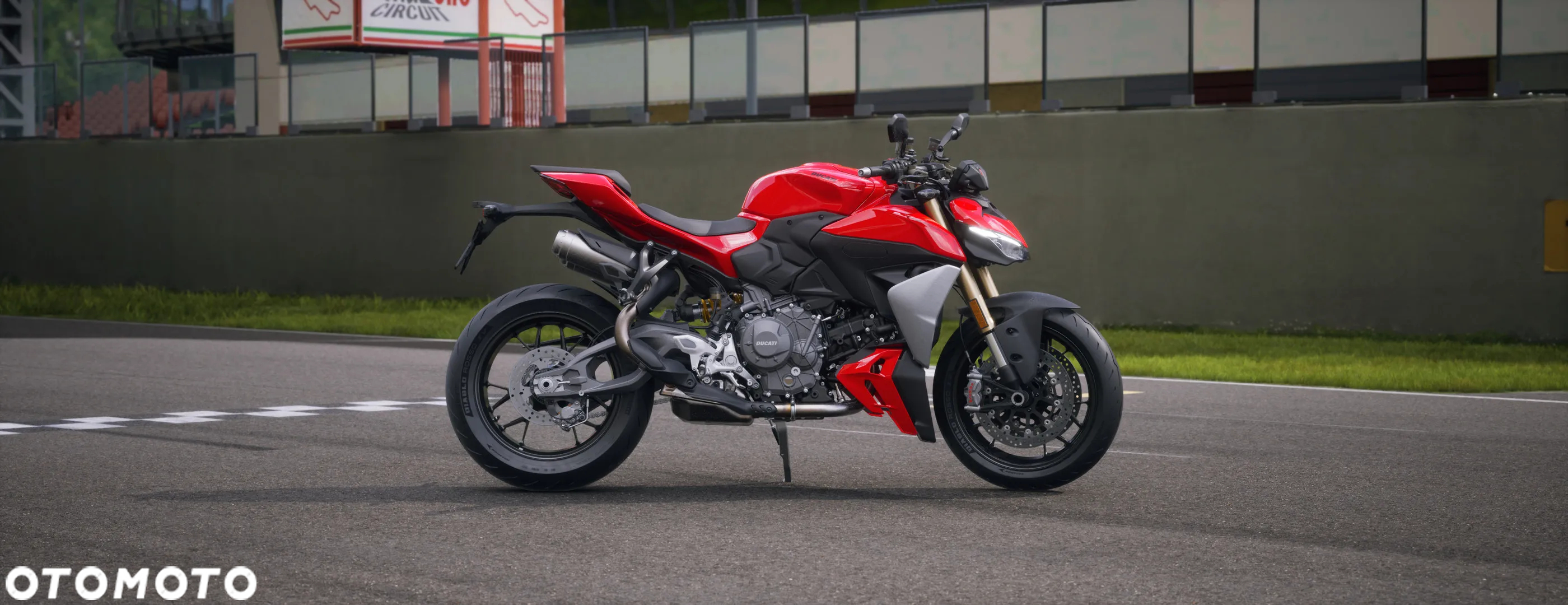 Ducati Streetfighter V2 - 2