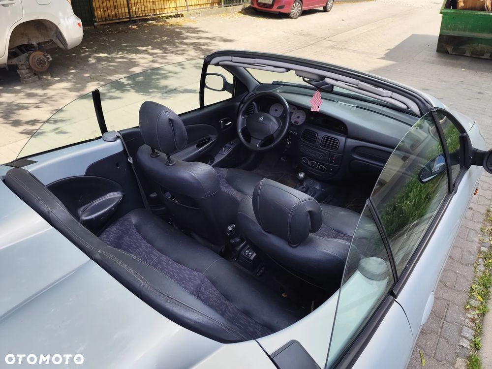 Renault Megane 1.6 Privilege - 10