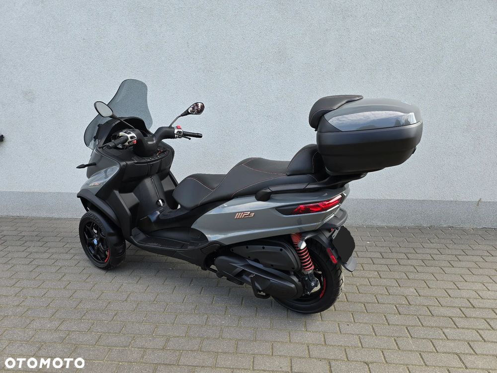 Piaggio MP-3 - 5
